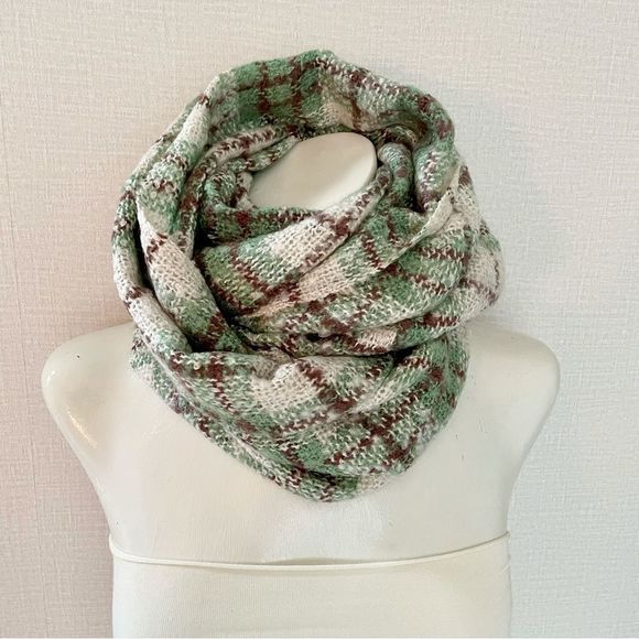 FADIVI NY, Blanket Weave Plaid Infinity Scarf, Minty Sage, Ivory, Brown,… - Picture 5 of 7